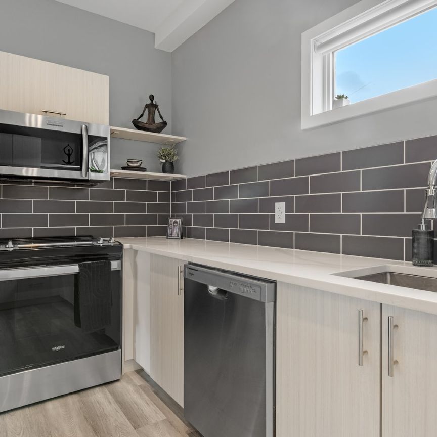 255 Somerset Street East - 6 - Photo 1