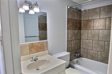 1 22, 8th Street, Moncton, NB, E1C 6K7, Canada - Photo 5