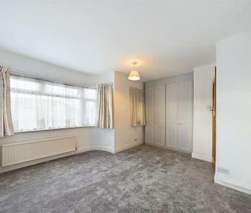 Flamborough Road, Ruislip, HA4 - Photo 5