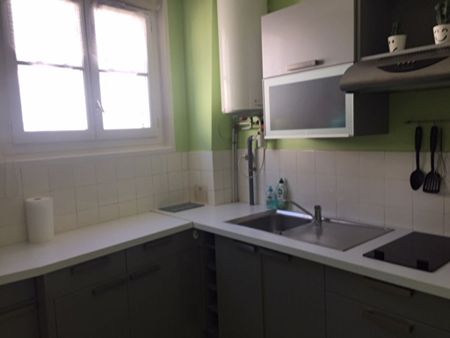 Location Appartement 1 pièce 27m² LA ROCHELLE 17000 - Photo 4