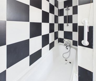 East Nelson Street, Heanor, Derbyshire, DE75 - Photo 5