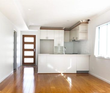 Unfurnished Perfect Townhouse for small Family - Photo 1