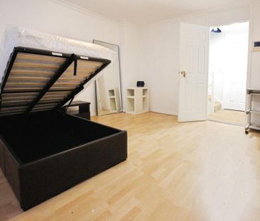 1 bedroom in a house share to rent - Photo 6