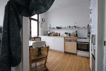 Gepflegte Altbauwohnung mit Balkon im Herzen der Neustadt! - Photo 4