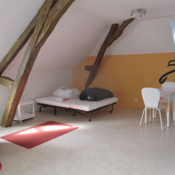 Location Appartement 1 Pièce 31 m² - Meublé - Photo 1