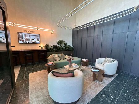 AVAILABLE NOW! BRAND NEW Fully Furnished One Double Bedroom, One Bathroom Apartment at the Victoria Riverside development. - Photo 3