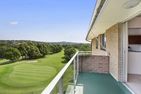 Sunny And Bright One Bedder with Fabulous Golf Course Views - Photo 5