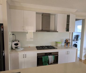 Modern 4-Bedroom Home with Flexible Living Spaces - in a Quiet Cour... - Photo 4