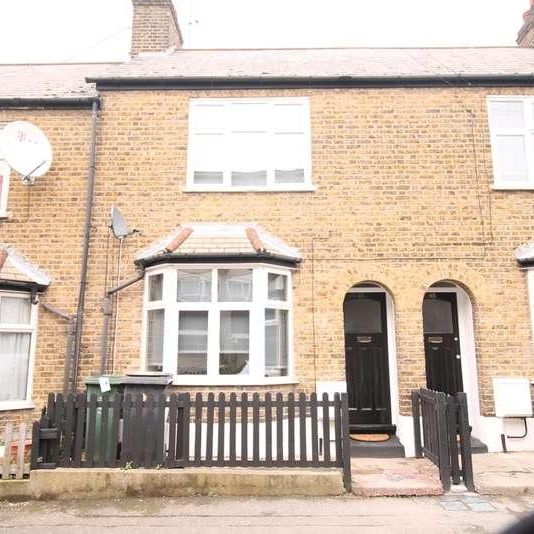 Crescent Road, Leyton, London, E10 - Photo 1