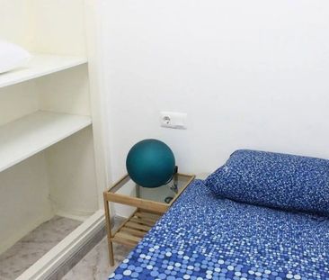 Carrer de Sant Roc, Barcelona, Catalonia 08014 - Photo 4