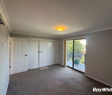Spacious 5-Bedroom Modern Two-Story Home - Photo 4