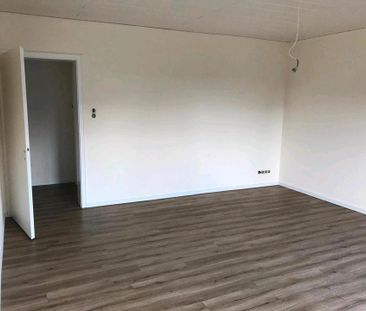 Ren. 3ZKB Erdgeschoss Wohnung 75m² 2 Terrassen zentrale Lage - Photo 2