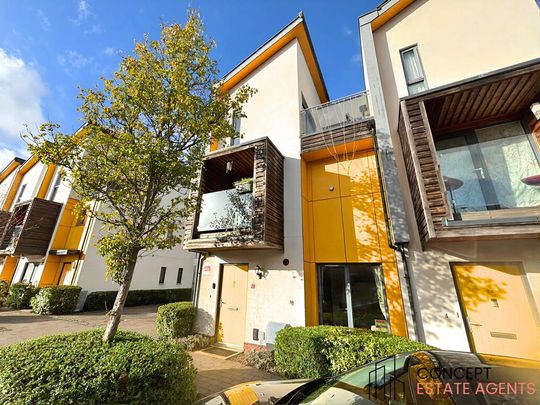 4 bedroom terraced house to rent - Photo 1