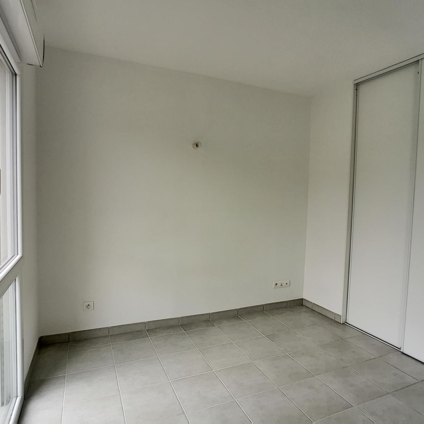 Location Appartement 2 pièces 34m² ST JULIEN LES VILLAS 10800 - Photo 1