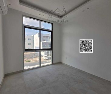 Townhouse on a street with a large area of 1722, r - Photo 3