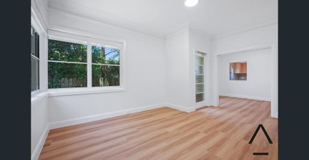 Newly Renovated Four-Bedroom Home + Self-Contained Teenage Retreat - Photo 2