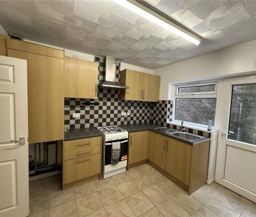 3 bedroom terraced house to rent - Photo 5