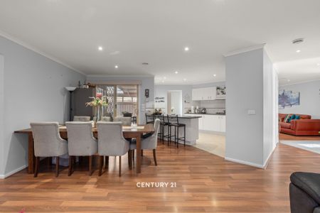 Family Home in Prime Location! - Photo 2