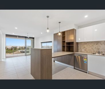 37/19 Shine Court, Birtinya, Qld 4575 - Photo 5