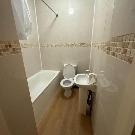 Studio to rent - Photo 4