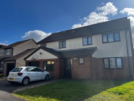 5 bedroom detached house to rent - Photo 4