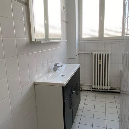 Location Appartement 4 pièces 72m² ST BRIEUC 22000 - Photo 4