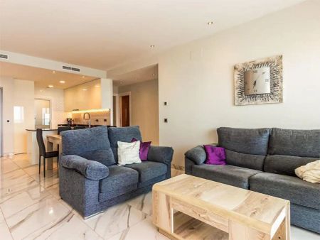 Apartamento de alquiler en Avenida Villajoyosa, 12, La Alberca - Photo 3