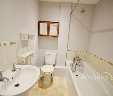 Greystoke Road, Slough, Berkshire, SL2 - Photo 6