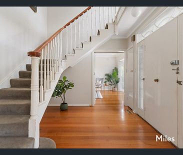 IMPRESSIVE HOME WITH PANORAMIC VIEWS - Photo 6