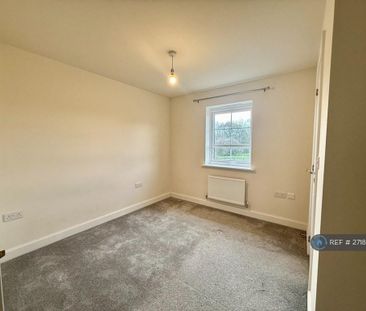 3 bedroom end of terrace house to rent - Photo 3