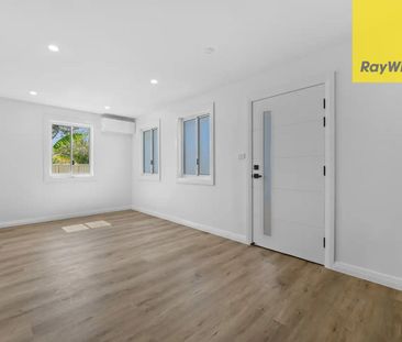 " New Modern Two Bedroom Granny Flat" - Photo 4