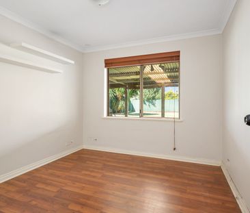 NEAT & TIDY 3x2 HOME - Photo 3