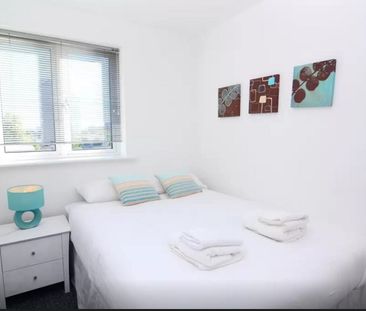 2 Bed Flat, Block Wharf, E14 - Photo 3