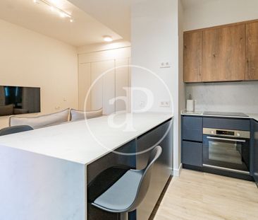 Loft for rent in Arturo Soria (Ciudad Lineal) - Photo 5