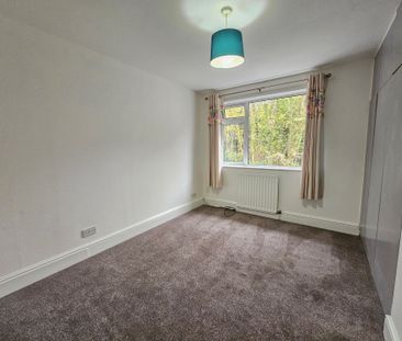 3 bed mid-terraced house to rent in Redfern Avenue, Kenilworth, CV8 - Photo 2