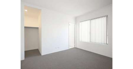 Property headline and description 🏡 Modern 3x2 Home with Double Garage – Prime Banksia Grove Location WITHIN 100m from the shops! - Photo 5