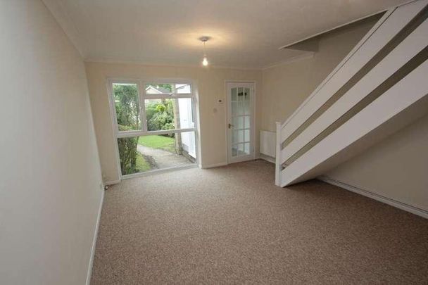 St Johns, Woking, GU21 - Photo 1