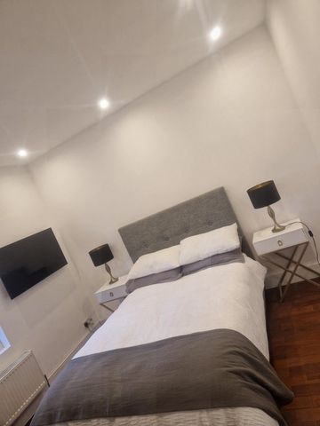 Room in a Shared House, Ilford, IG3 - Photo 4