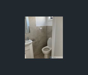 BRAND NEW STUDIO BEDSIT - Photo 4