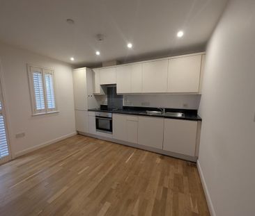1 bedroom ground floor flat to rent - Photo 2