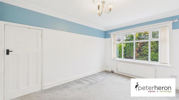 4 bedroom semi-detached bungalow to rent - Photo 1