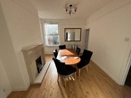 3 Bed Detached House, Alt Road, L20 - Photo 3