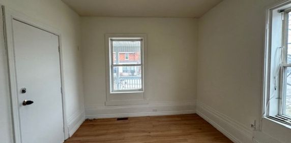 82 Nottawasaga 1 Orillia | $900 per month | Plus Hydro - Photo 2