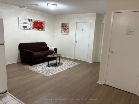 For Lease - 186 King Road Unit# Second Floor /unit#1, Richmond Hill, Ontario - Photo 3