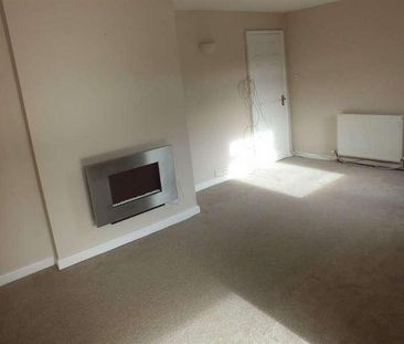 Ash Grove, Westbury, BA13 - Photo 2