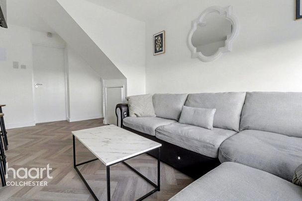 1 bedroom in a house share to rent - Photo 1