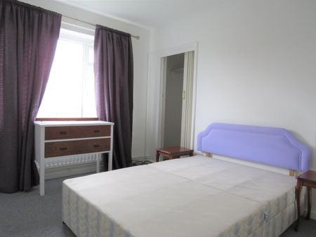 Durnan Grove, Rotherham, Rawmarsh - Photo 2