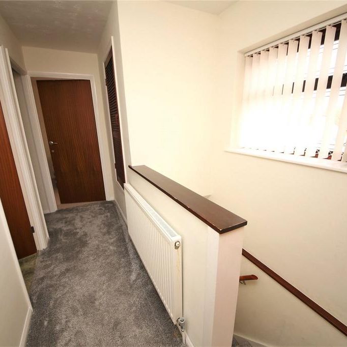 4 bedroom semi-detached house to rent - Photo 1
