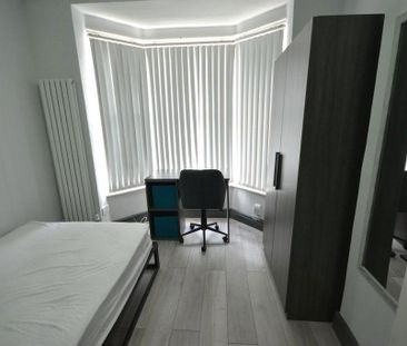 3 bedroom terraced house to rent - Photo 6