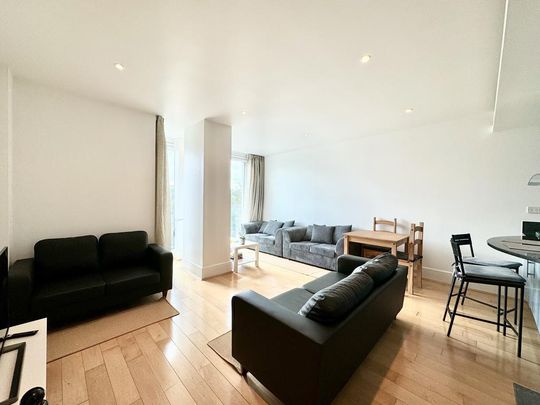2 bedroom flat to rent - Photo 1